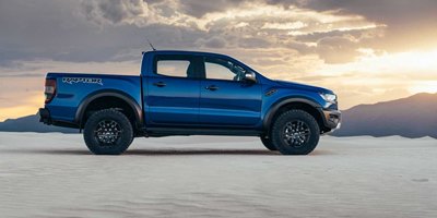 Đánh giá nhanh Ford Ranger Raptor, giá chính thức 1,198 tỷ đồng